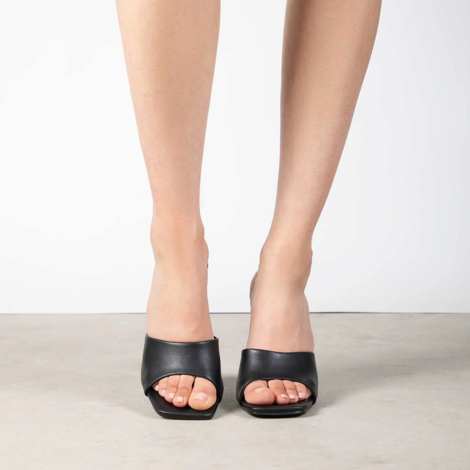 RAID Amantha Heeled Mule in Black